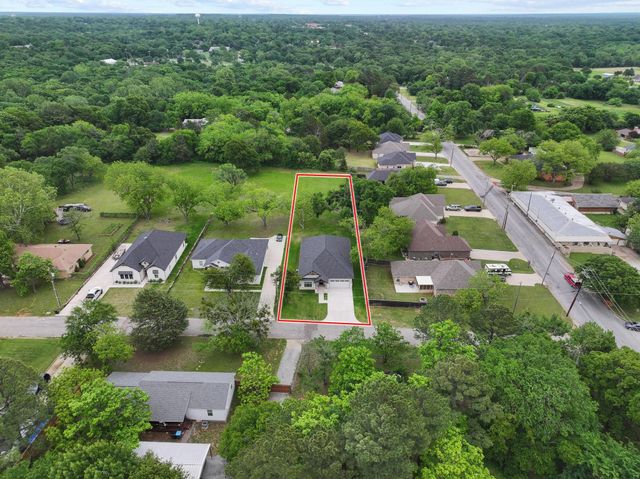 1838 S Park Avenue, Denison, TX 75020