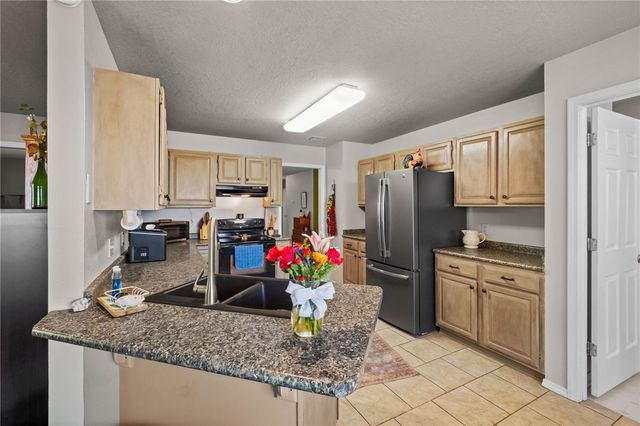 903 Willow Court, Siloam Springs, AR 72761