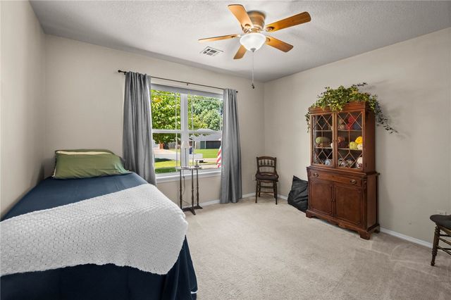 903 Willow Court, Siloam Springs, AR 72761