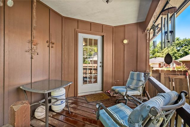 903 Willow Court, Siloam Springs, AR 72761