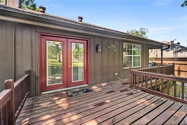 903 Willow Court, Siloam Springs, AR 72761