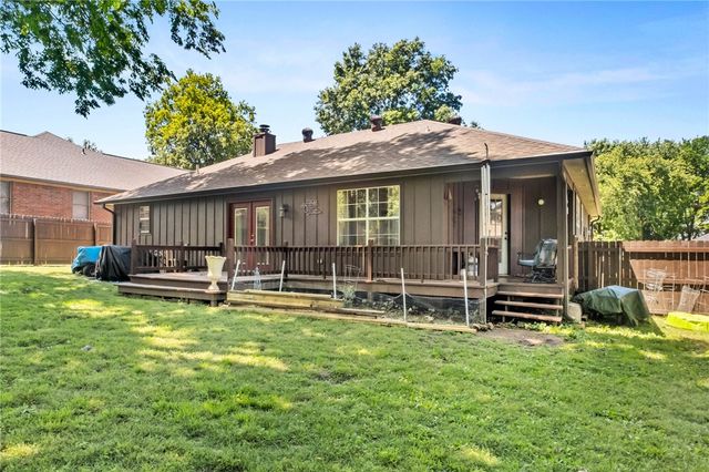 903 Willow Court, Siloam Springs, AR 72761