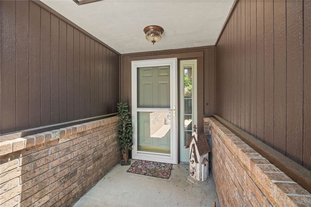 903 Willow Court, Siloam Springs, AR 72761
