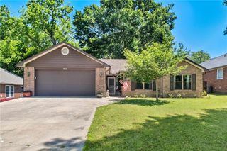 903 Willow Court, Siloam Springs, AR 72761