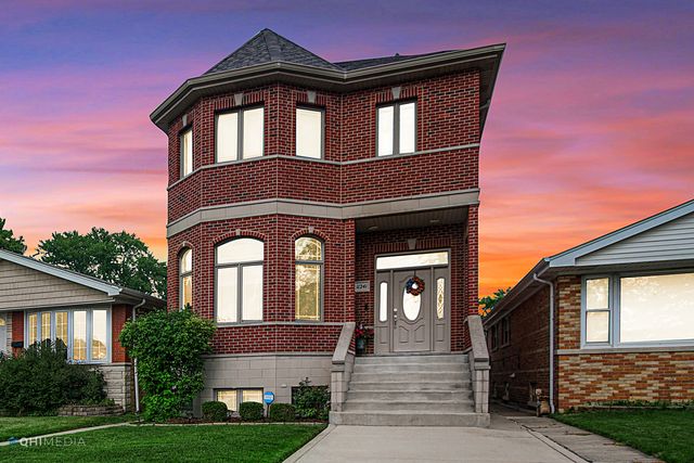 11241 S Central Park Avenue, Chicago, IL 60655