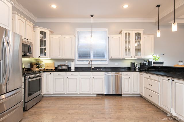 11241 S Central Park Avenue, Chicago, IL 60655