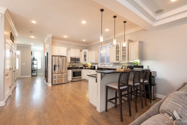 11241 S Central Park Avenue, Chicago, IL 60655