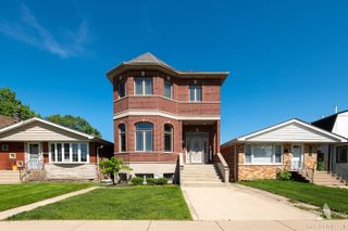 11241 S Central Park Avenue, Chicago, IL 60655