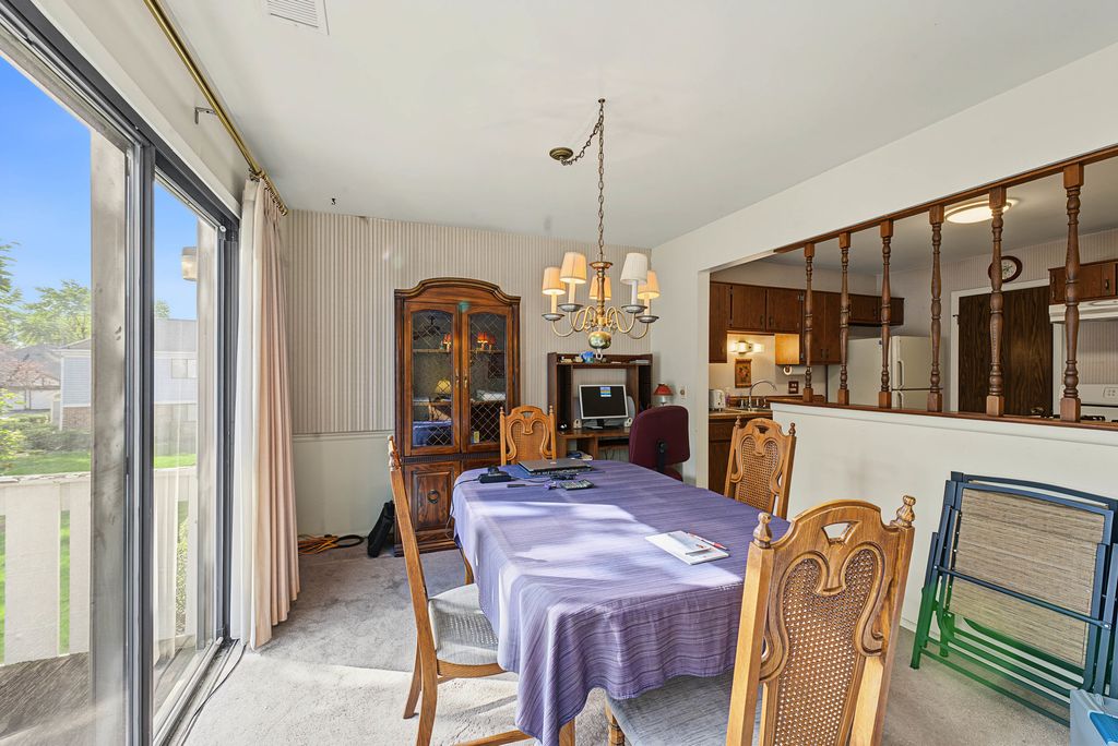 215 Brookston Drive B2, Schaumburg, IL 60193 — photo 5