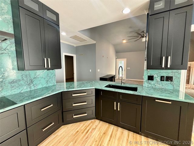 7505 E Ft Worth Place, Broken Arrow, OK 74014