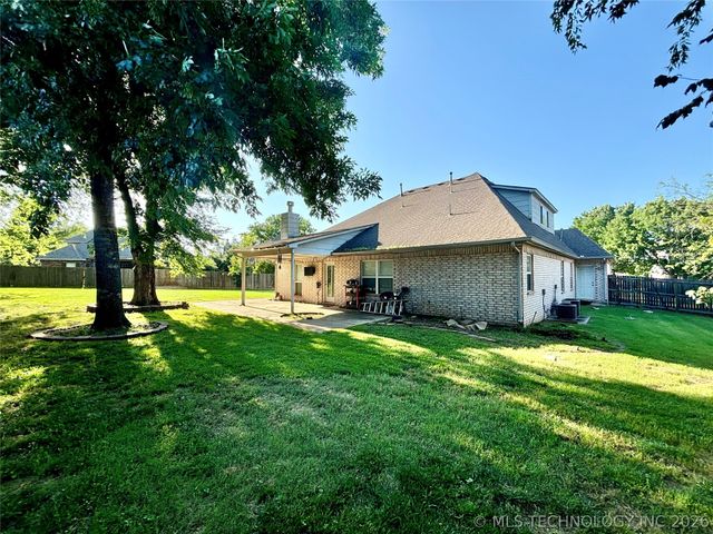 7505 E Ft Worth Place, Broken Arrow, OK 74014