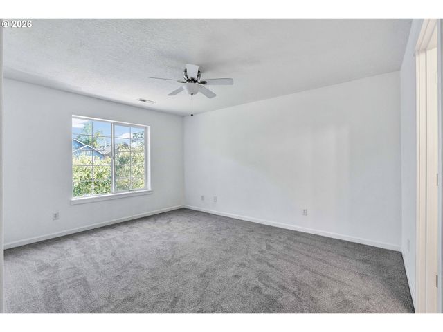 17934 Sw NIKS Dr, Beaverton, OR 97003