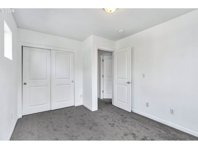 17934 Sw NIKS Dr, Beaverton, OR 97003