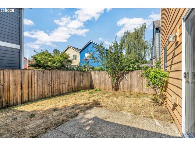 17934 Sw NIKS Dr, Beaverton, OR 97003