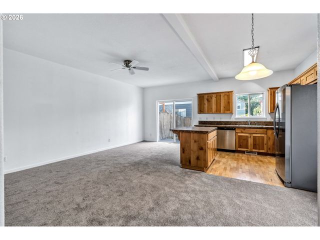 17934 Sw NIKS Dr, Beaverton, OR 97003