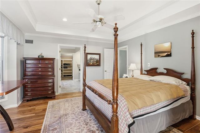 12313 Pembroke Lane, Leawood, KS 66209