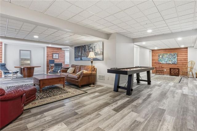 12313 Pembroke Lane, Leawood, KS 66209