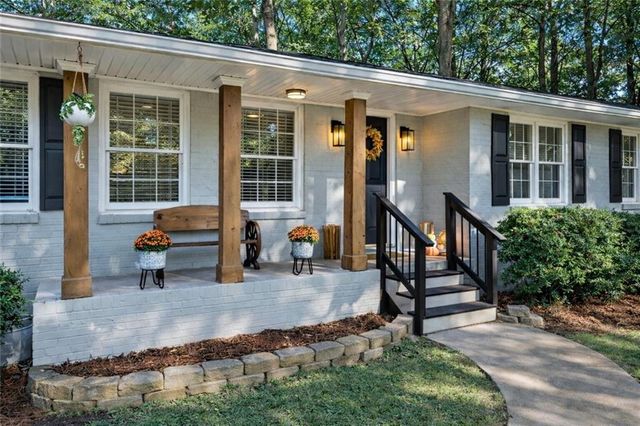 7 Thrushwood Road NE, Rome, GA 30161