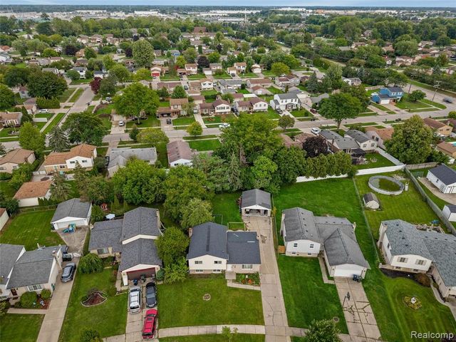 39128 Ironstone Drive, Sterling Heights, MI 48310