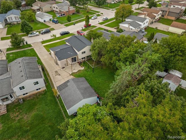 39128 Ironstone Drive, Sterling Heights, MI 48310