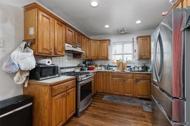 39128 Ironstone Drive, Sterling Heights, MI 48310