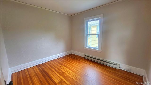 37 ROOSEVELT AVE-APT 2, Poughkeepsie, NY 12601