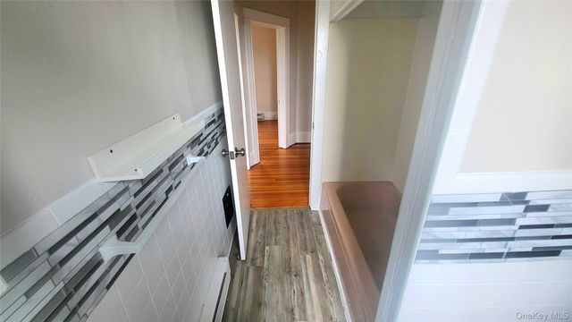 37 ROOSEVELT AVE-APT 2, Poughkeepsie, NY 12601