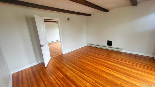 37 ROOSEVELT AVE-APT 2, Poughkeepsie, NY 12601