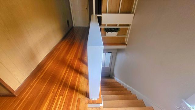 37 ROOSEVELT AVE-APT 2, Poughkeepsie, NY 12601