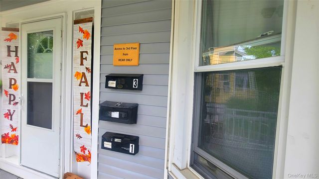 37 ROOSEVELT AVE-APT 2, Poughkeepsie, NY 12601