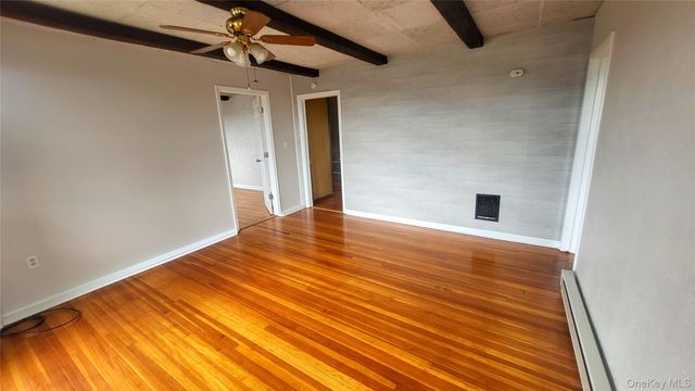 37 ROOSEVELT AVE-APT 2, Poughkeepsie, NY 12601