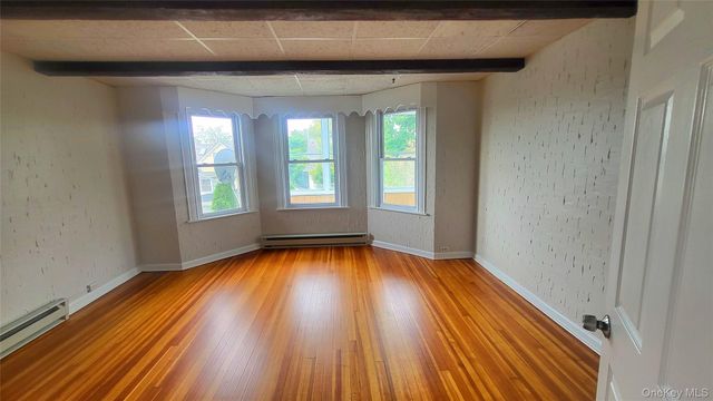 37 ROOSEVELT AVE-APT 2, Poughkeepsie, NY 12601