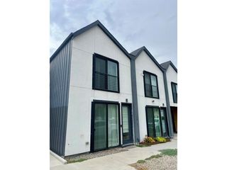 1917 W Elk Pl 1, Denver, CO 80211