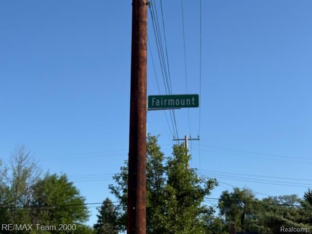 16601 Fairmount Drive, Detroit, MI 48205