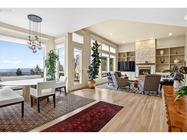 9742 Nw SKYLINE HEIGHTS Dr, Portland, OR 97229