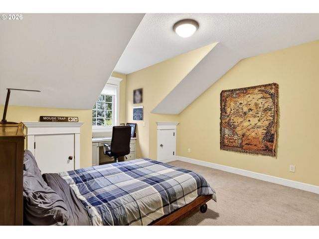 9742 Nw SKYLINE HEIGHTS Dr, Portland, OR 97229