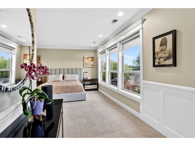 9742 Nw SKYLINE HEIGHTS Dr, Portland, OR 97229