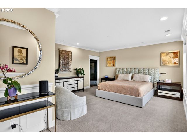 9742 Nw SKYLINE HEIGHTS Dr, Portland, OR 97229