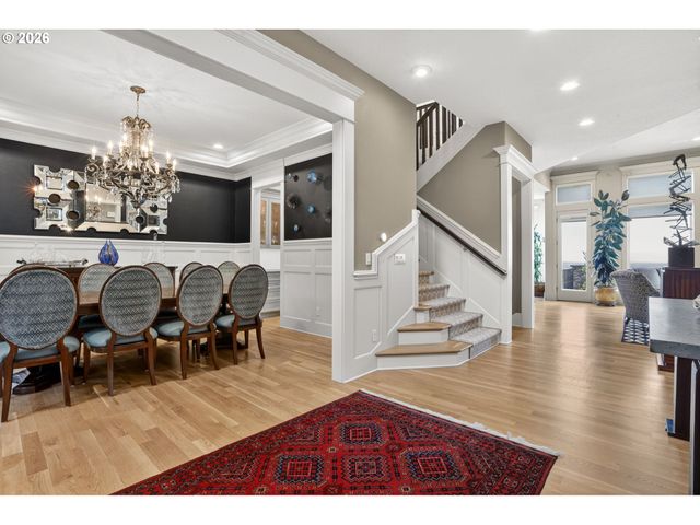9742 Nw SKYLINE HEIGHTS Dr, Portland, OR 97229