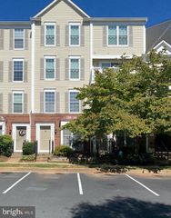 46934 COURTYARD SQ #300, Sterling, VA 20164