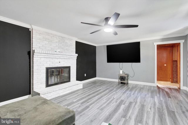 6674 STELTZ RD, Glen Rock, PA 17327