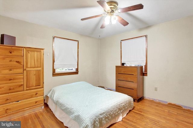 6674 STELTZ RD, Glen Rock, PA 17327