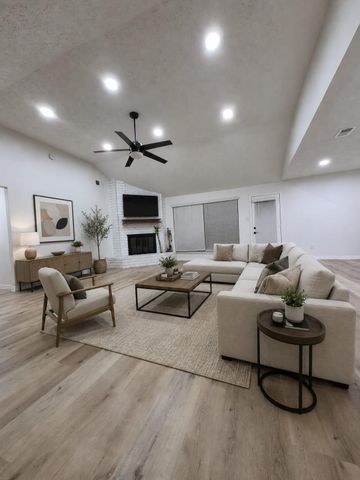 3402 Cascadia Dr, Houston, TX 77082