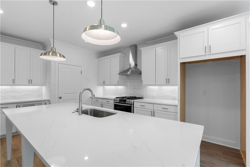 Image 11 of property listing at 4920 Molder Avenue 62, Buford, GA 30518