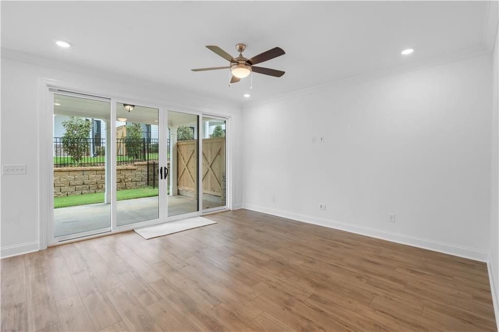 Image 20 of property listing at 4920 Molder Avenue 62, Buford, GA 30518