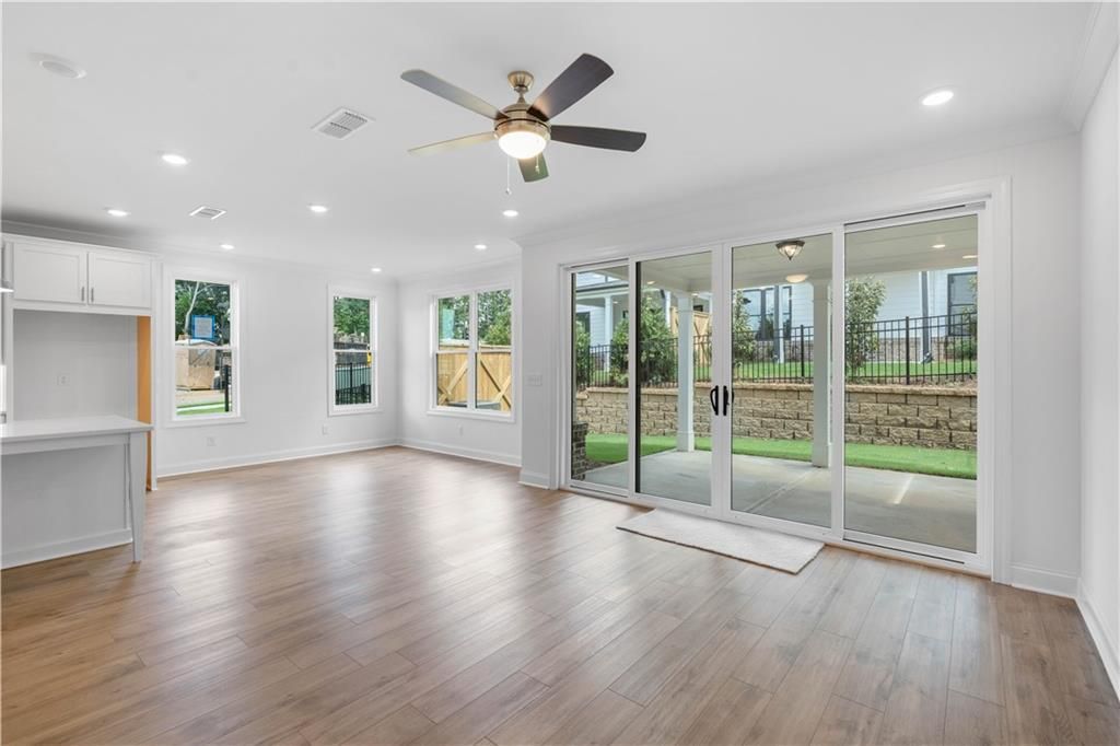 Image 22 of property listing at 4920 Molder Avenue 62, Buford, GA 30518