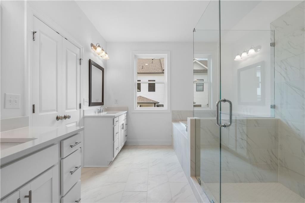 Image 30 of property listing at 4920 Molder Avenue 62, Buford, GA 30518