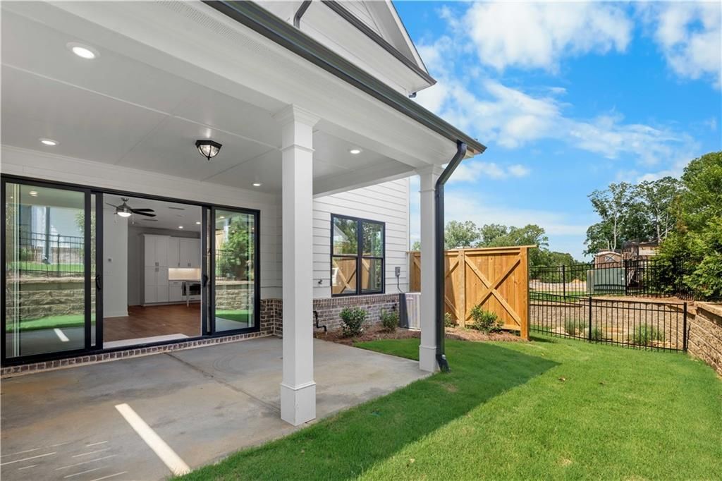 Image 38 of property listing at 4920 Molder Avenue 62, Buford, GA 30518