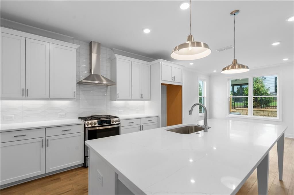 Image 9 of property listing at 4920 Molder Avenue 62, Buford, GA 30518