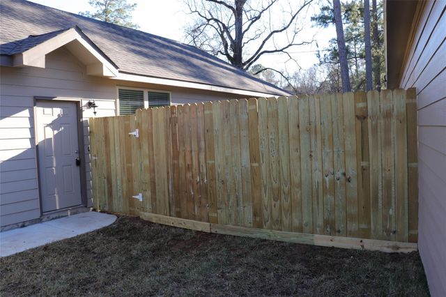 9596 Darkwood Street, Willis, TX 77318